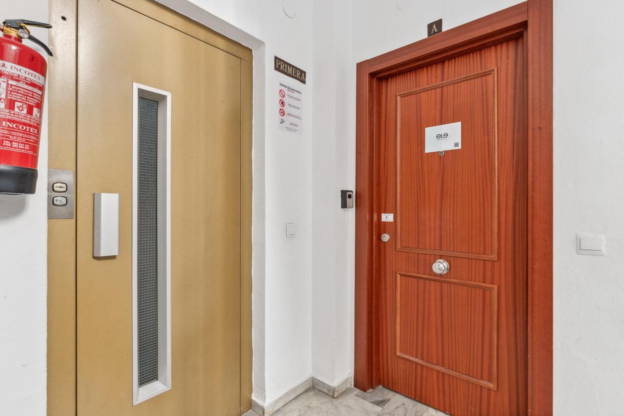 מאלגה Epidemia & Quite Bedrooms By Ele Apartments מראה חיצוני תמונה